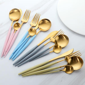 Disegno flatware sets